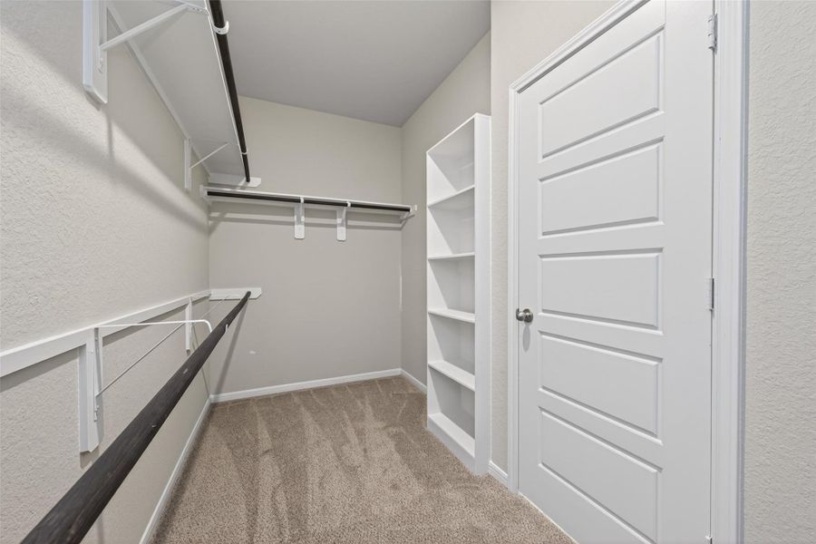 Spacious, unfurnished interior of a new home in Woodland Lakes, Huffman (Image 27). Spacious, unfurnished interior of a new home in Woodland Lakes, Huffman (Image 27).