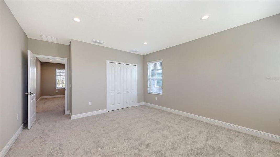Spacious, unfurnished interior of a new home in Wildleaf, Parrish (Image 28).