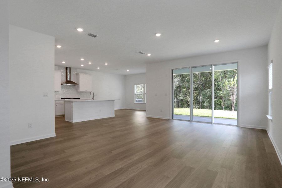 Spacious, unfurnished interior of a new home in TrailMark, St. Augustine (Image 20). Spacious, unfurnished interior of a new home in TrailMark, St. Augustine (Image 20).