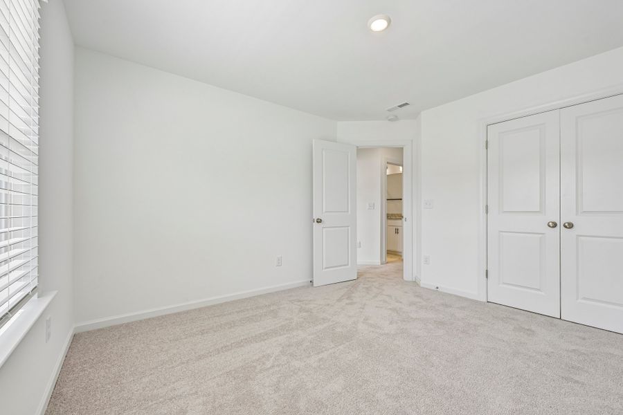 Spacious, unfurnished interior of a new home in Forestville Station, Wake Forest (Image 30).