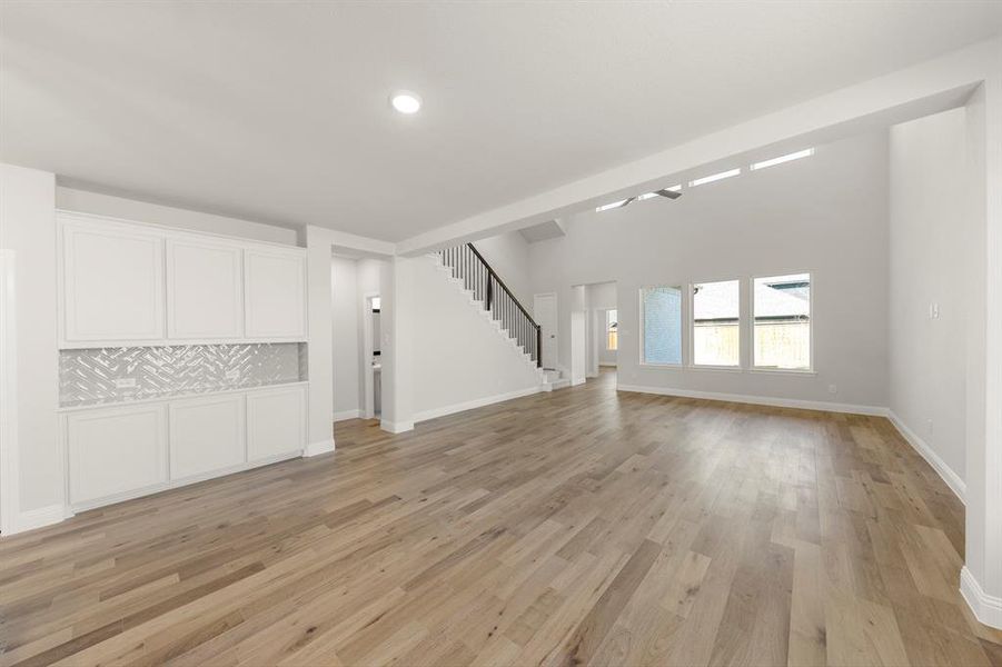 17. 14506 Herschel - Dining (2)