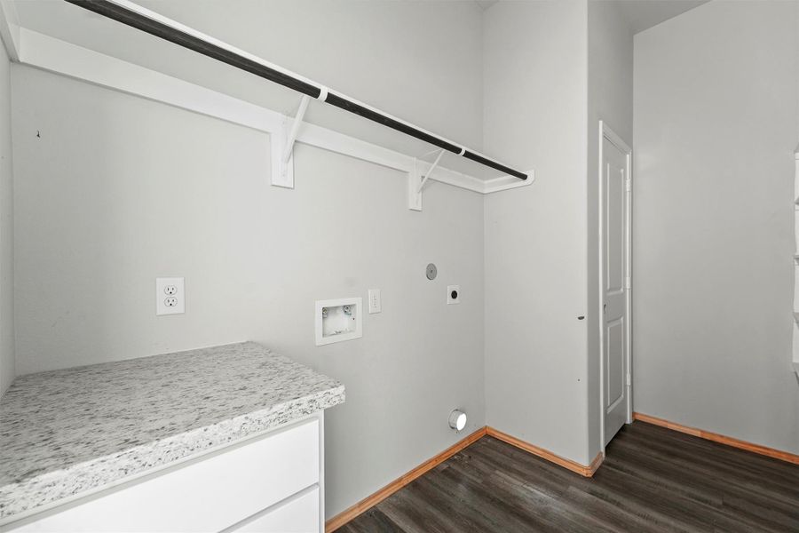 Spacious, unfurnished interior of a new home in , Montgomery (Image 13).