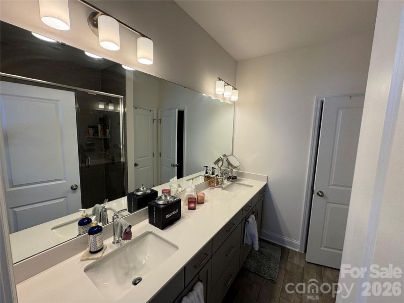 Furnished interior view inside a new home in Alexander Providence Townhomes, Charlotte (Image 4). Furnished interior view inside a new home in Alexander Providence Townhomes, Charlotte (Image 4).
