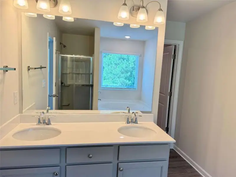 Image 32 of a home in .