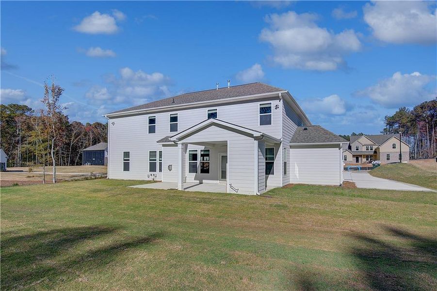 Exterior details and patio area of a home in Riverbend Overlook, Fayetteville (Image 20).