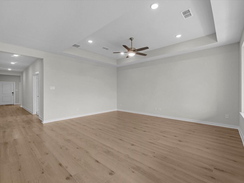 Spacious, unfurnished interior of a new home in Mason Woods, Cypress (Image 13).