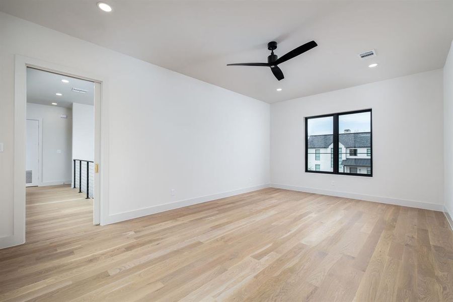 Spacious, unfurnished interior of a new home in , Dallas (Image 19). Spacious, unfurnished interior of a new home in , Dallas (Image 19).