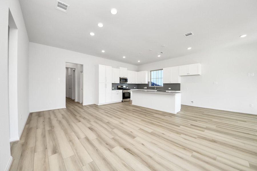 Photos are representative and may not reflect the exact unit.