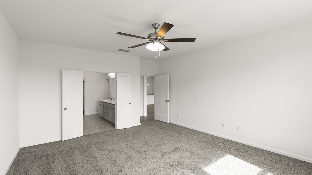 Spacious, unfurnished interior of a new home in Keeneland, Aubrey (Image 24). Spacious, unfurnished interior of a new home in Keeneland, Aubrey (Image 24).