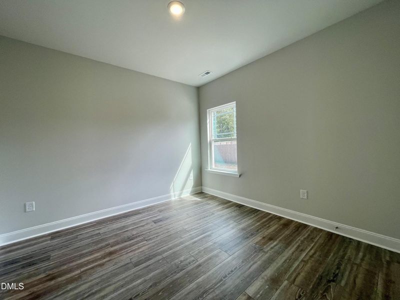 21 Bedroom 3 21 Bedroom 3