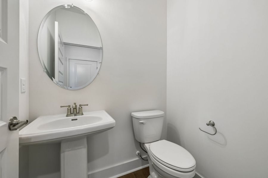 Furnished interior view inside a new home in Del Webb Barton Village, Lebanon (Image 9).