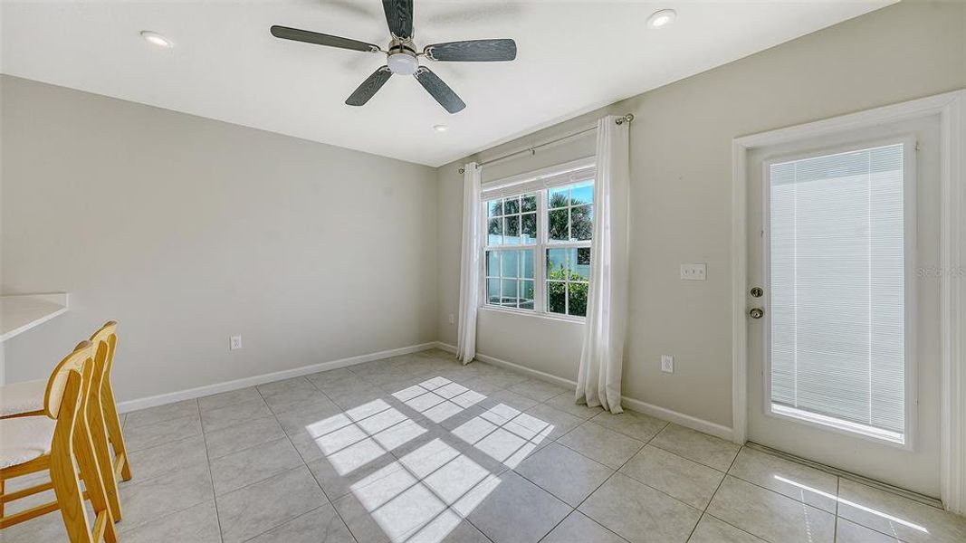Spacious, unfurnished interior of a new home in , Bradenton (Image 21).