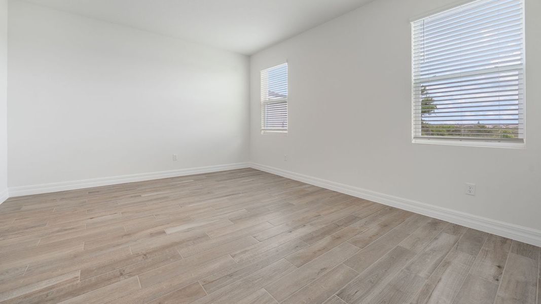 Representative unfurnished interior of a home built from the MADISON by D.R. Horton in Lakes of Mount Dora, Mount Dora (Image 28). Representative unfurnished interior of a home built from the MADISON by D.R. Horton in Lakes of Mount Dora, Mount Dora (Image 28).