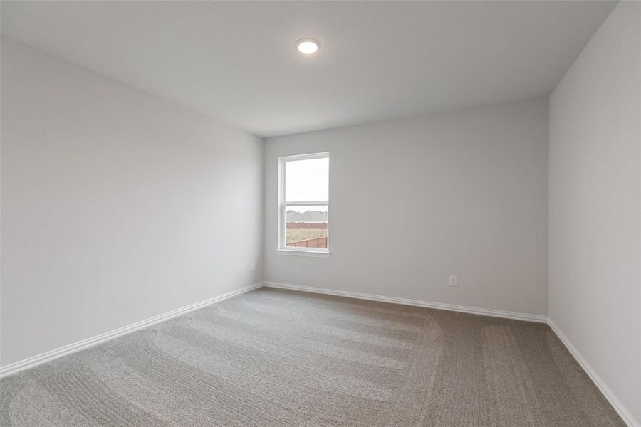 Spacious, unfurnished interior of a new home in Oakwood Estates, Waller (Image 33).