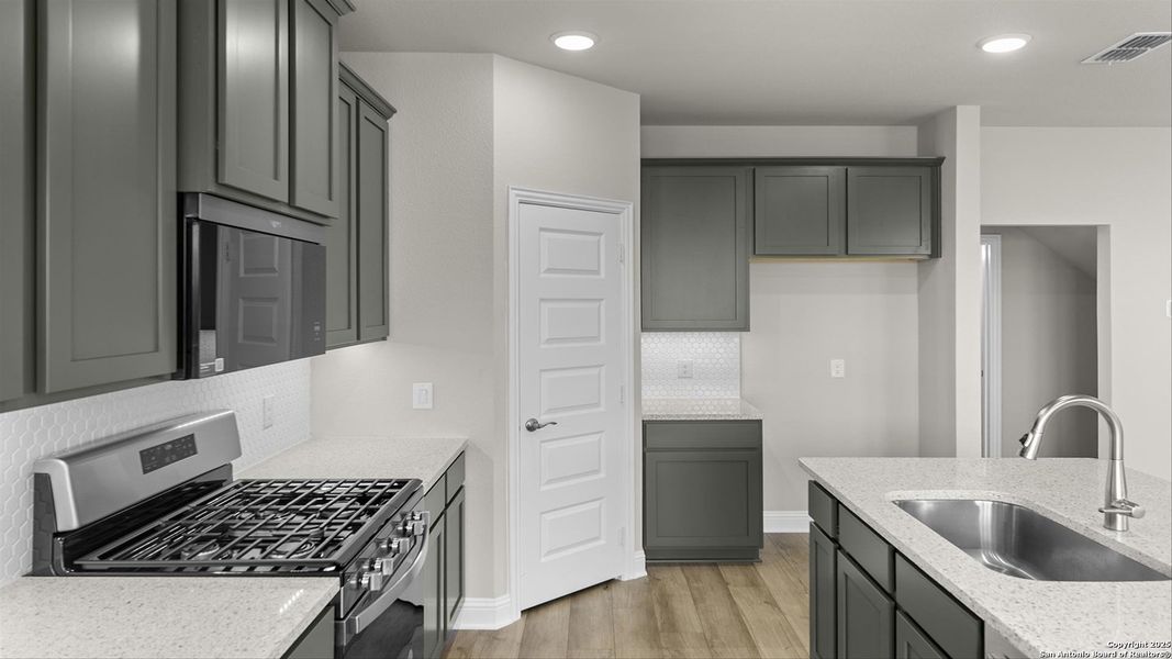 Furnished interior view inside a new home in Saddle Creek Ranch, Cibolo (Image 24). Furnished interior view inside a new home in Saddle Creek Ranch, Cibolo (Image 24).