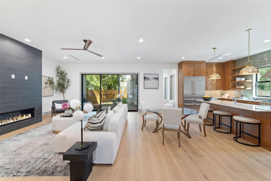 Furnished interior view inside a new home in , Bellaire (Image 42). Furnished interior view inside a new home in , Bellaire (Image 42).