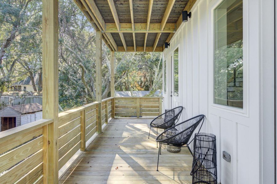 Exterior details and patio area of a home in , Charleston (Image 30).