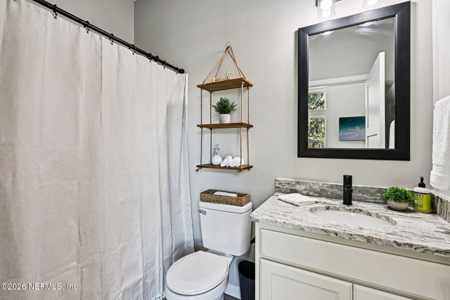 Furnished interior view inside a new home in , Middleburg (Image 34).