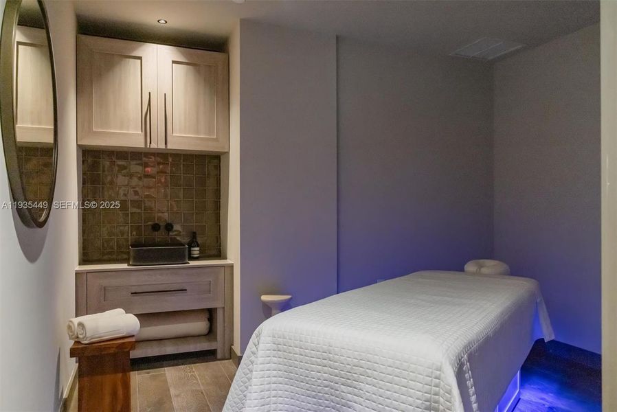 Furnished interior view inside a new home in , Miami (Image 29).