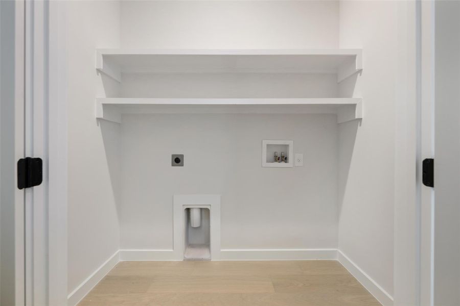 Spacious, unfurnished interior of a new home in , Austin (Image 23). Spacious, unfurnished interior of a new home in , Austin (Image 23).
