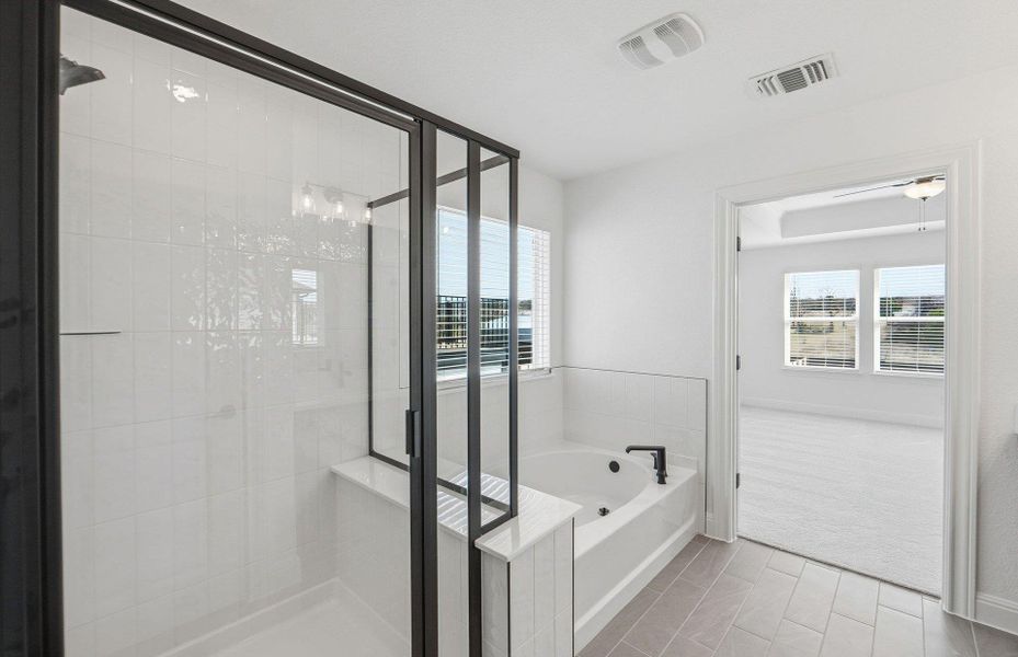 Furnished interior view inside a new home in Horizon Lake, Leander (Image 12). Furnished interior view inside a new home in Horizon Lake, Leander (Image 12).