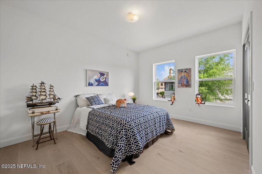Furnished interior view inside a new home in , Jacksonville (Image 7).