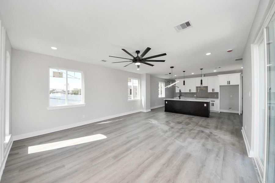 Spacious, unfurnished interior of a new home in , La Porte (Image 16).