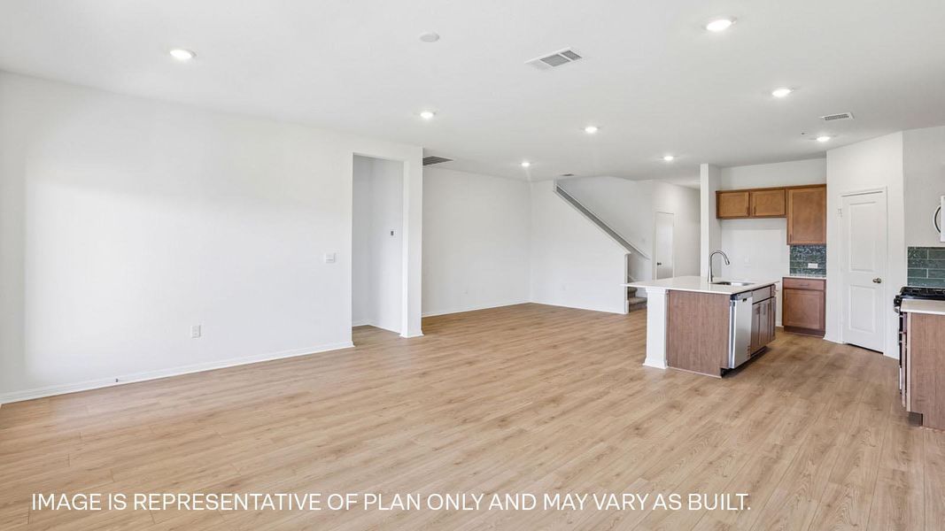 Spacious, unfurnished interior of a new home in Bar W Ranch, Leander (Image 26). Spacious, unfurnished interior of a new home in Bar W Ranch, Leander (Image 26).
