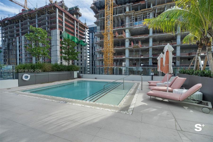 Condo located in Miami, FL showcasing its design and architecture (Image 20).