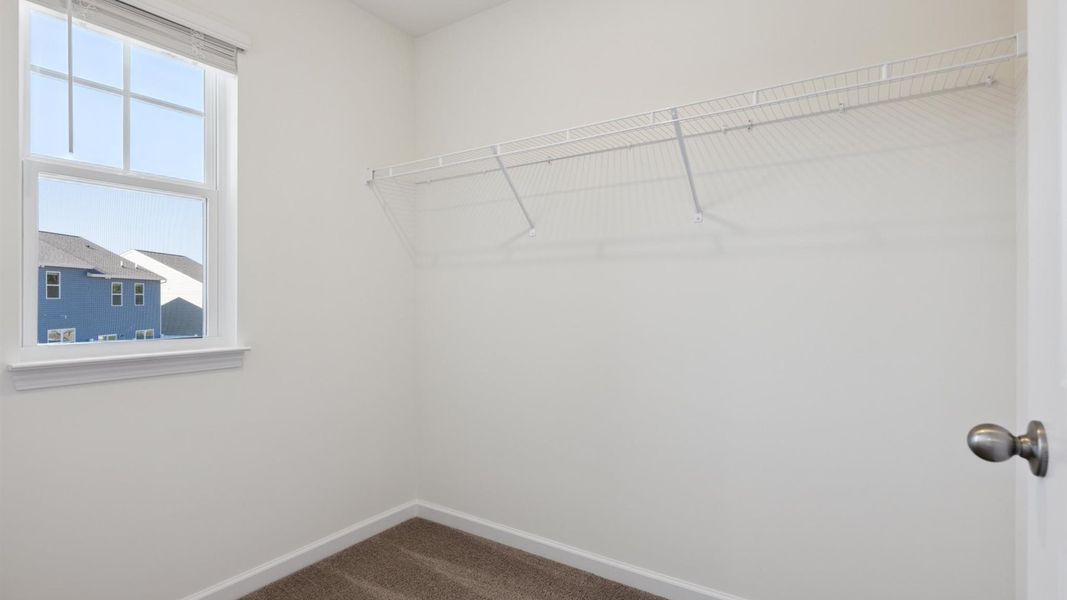 Spacious, unfurnished interior of a new home in Cherokee Crossing, Kodak (Image 16).