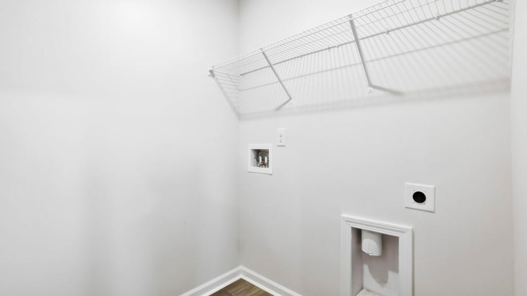 Spacious, unfurnished interior of a new home in Lakestone, Woodruff (Image 37).