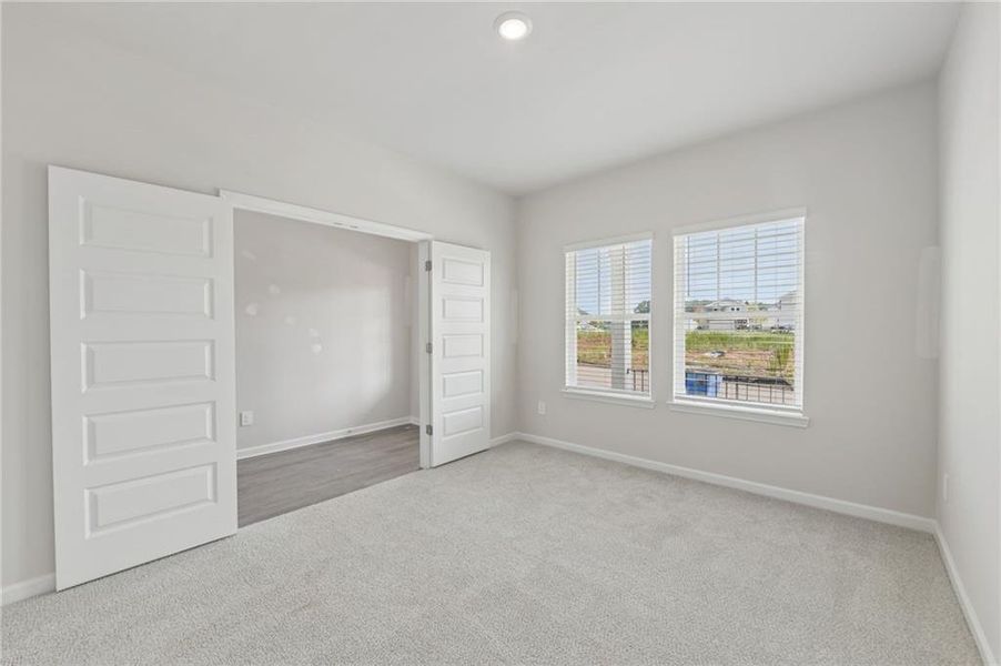 Spacious, unfurnished interior of a new home in Martin Springs - Estate Series, Lawrenceville (Image 34).