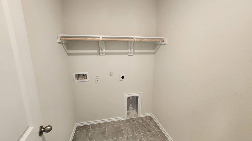 Spacious, unfurnished interior of a new home in Waverly Estates, Josephine (Image 11). Spacious, unfurnished interior of a new home in Waverly Estates, Josephine (Image 11).