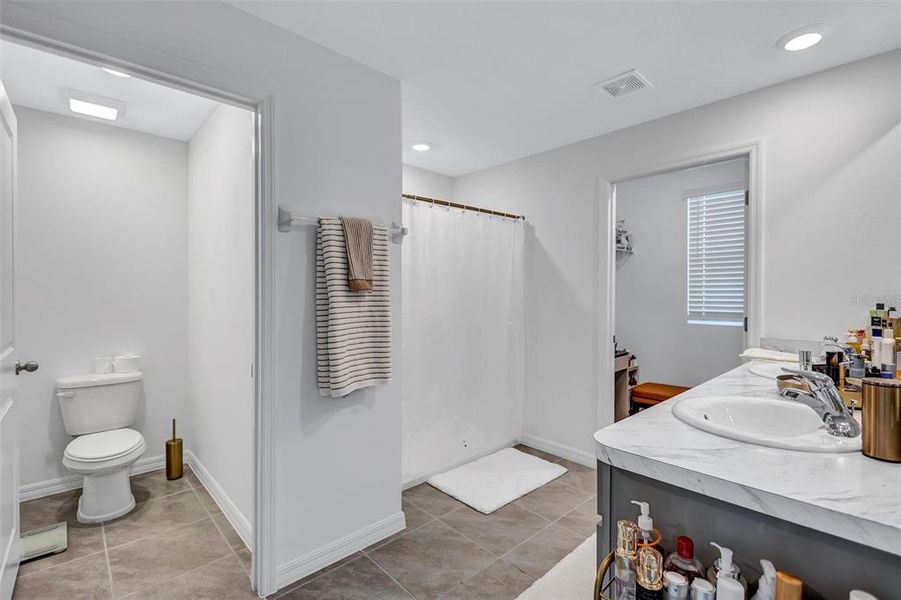 Furnished interior view inside a new home in , Tampa (Image 55).