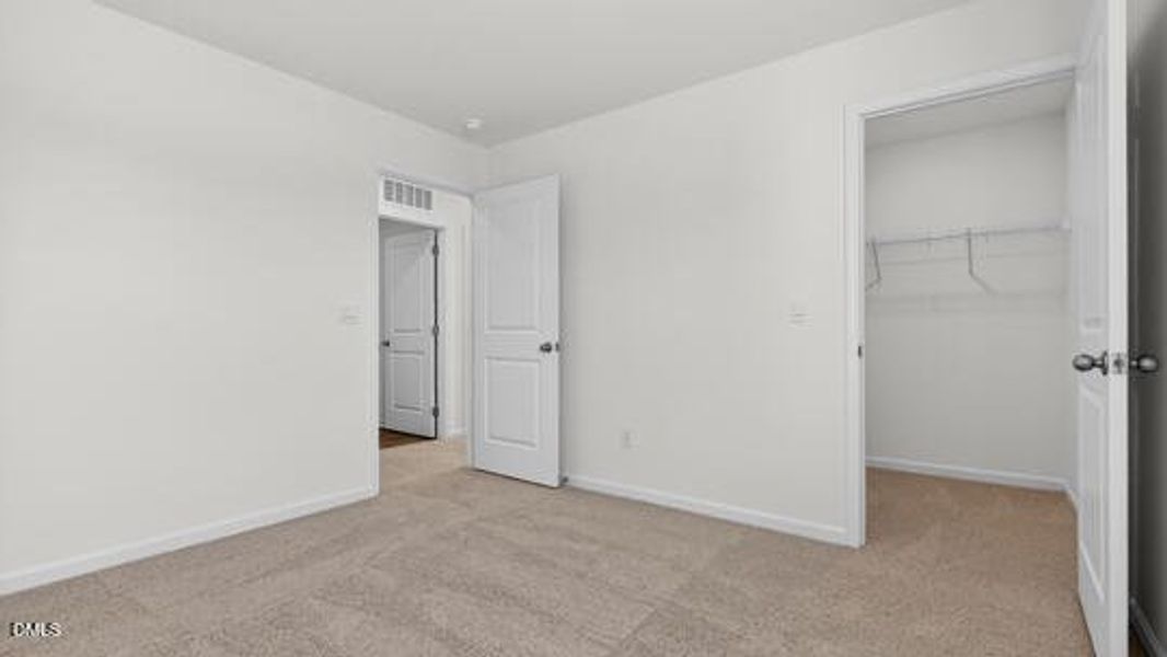 Belle Grove_Darwin A3_83_Gray_SPEC-031