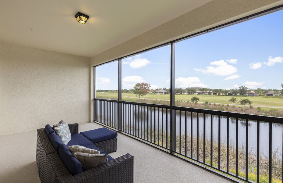 Covered and screened-in lanai