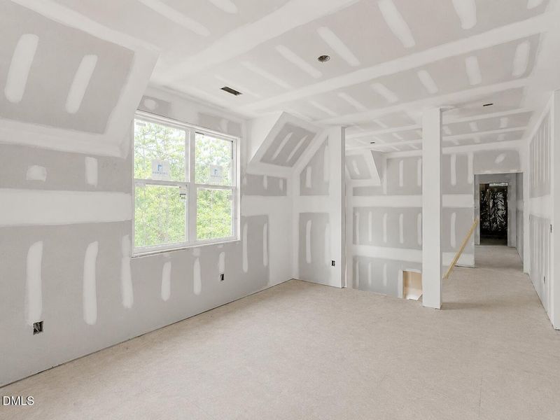 1D - Loft towards stairs