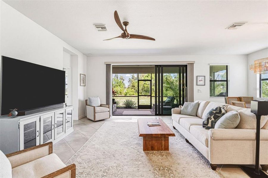 Furnished interior view inside a new home in , Venice (Image 11).