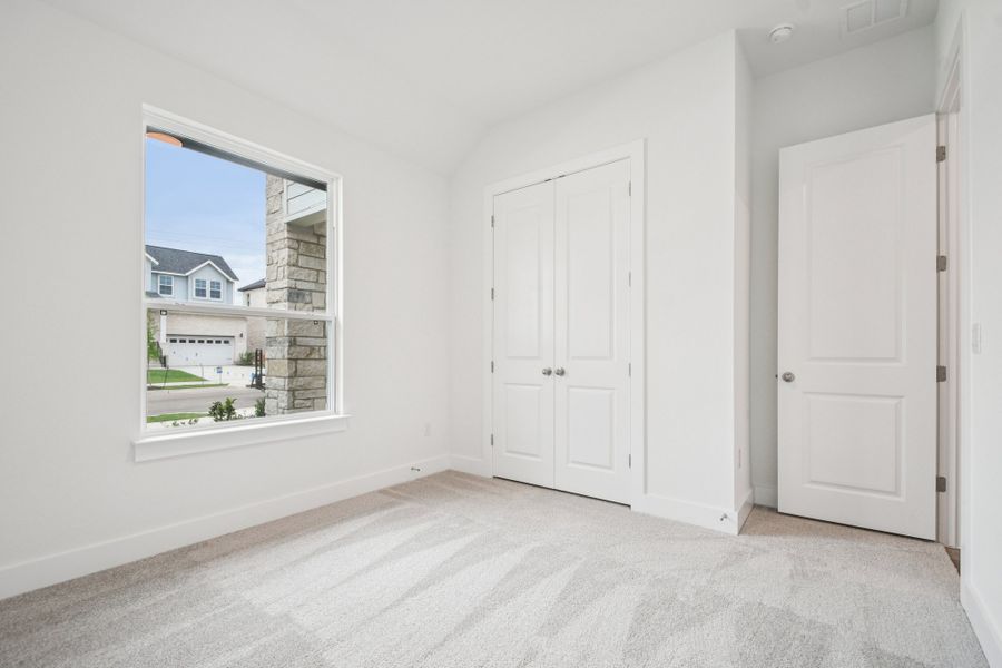 Spacious, unfurnished interior of a new home in Persimmon, Buda (Image 27). Spacious, unfurnished interior of a new home in Persimmon, Buda (Image 27).