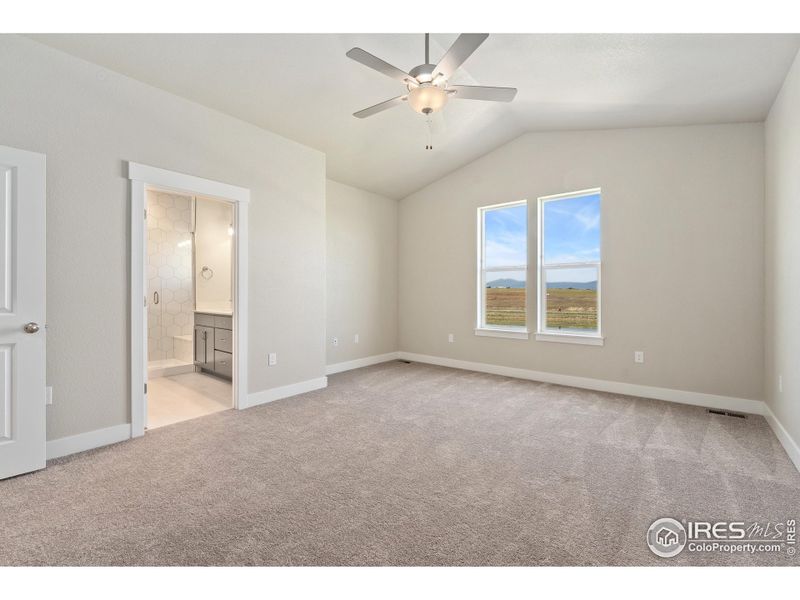 Spacious, unfurnished interior of a new home in Vernazza, Windsor (Image 24).