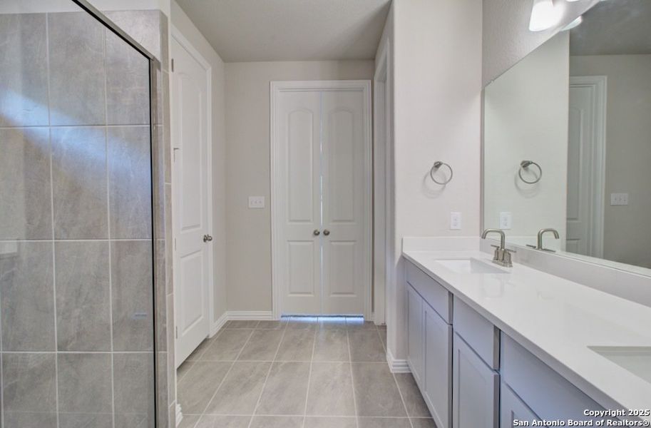 Furnished interior view inside a new home in Clear Creek, New Braunfels (Image 2). Furnished interior view inside a new home in Clear Creek, New Braunfels (Image 2).