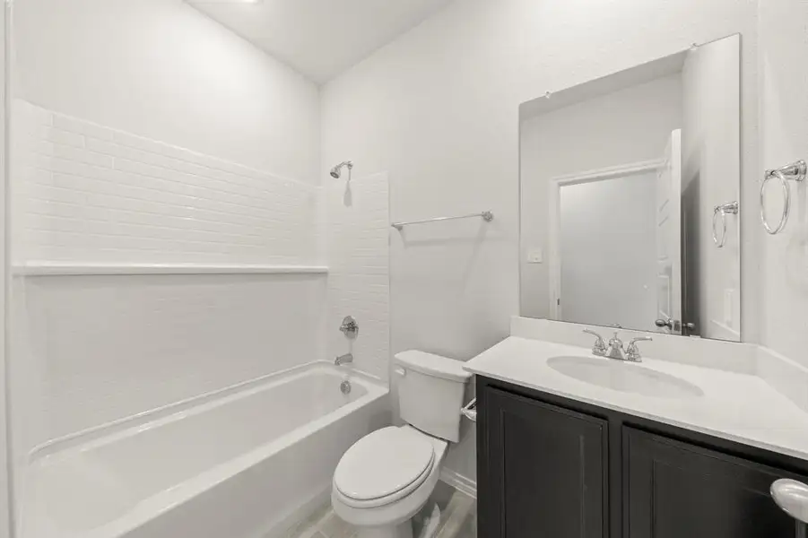 06. 1712 Elle - 2ND Bath 06. 1712 Elle - 2ND Bath