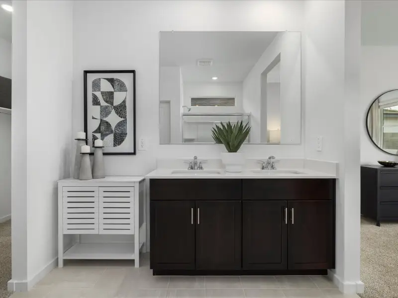 The Leslie floorplan modeled at Anthem at Merrill Ranch