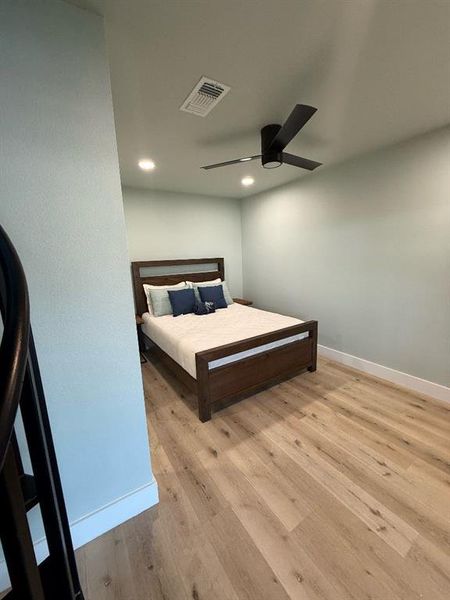 Furnished interior view inside a new home in , Strawn (Image 9).