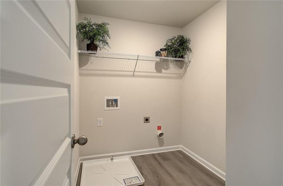 Spacious, unfurnished interior of a new home in Crofton Place Enclave, Snellville (Image 24).