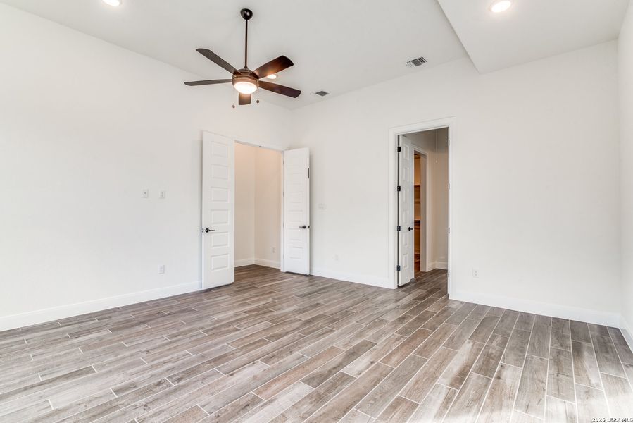 Spacious, unfurnished interior of a new home in , Bulverde (Image 25). Spacious, unfurnished interior of a new home in , Bulverde (Image 25).
