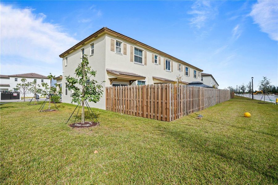 Exterior details and patio area of a home in , Homestead (Image 3).