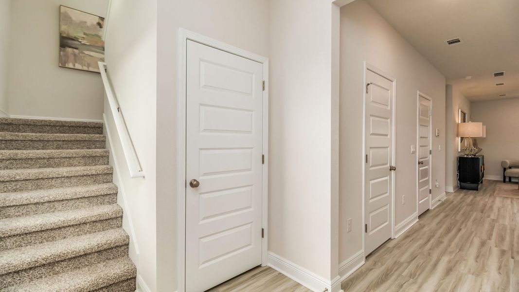 Spacious, unfurnished interior of a new home in Magnolia at the Bluffs Phase 3, Freeport (Image 24).