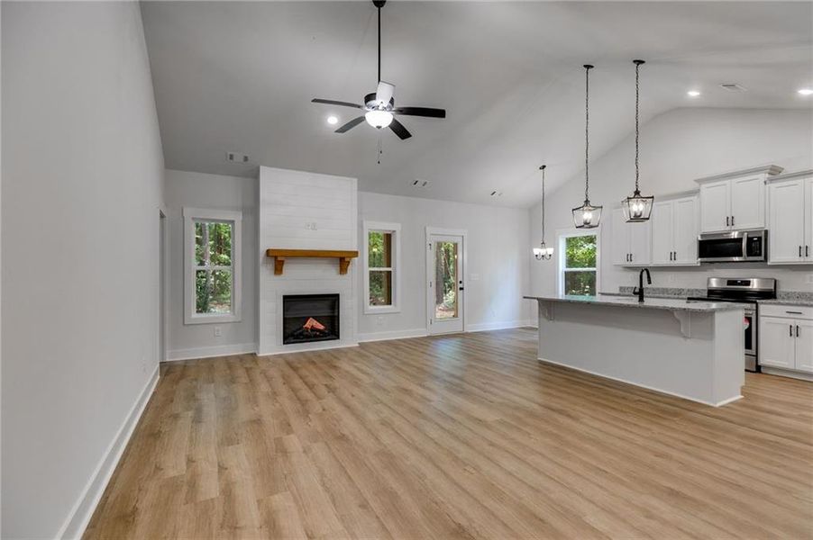 Spacious, unfurnished interior of a new home in , Cedartown (Image 27).
