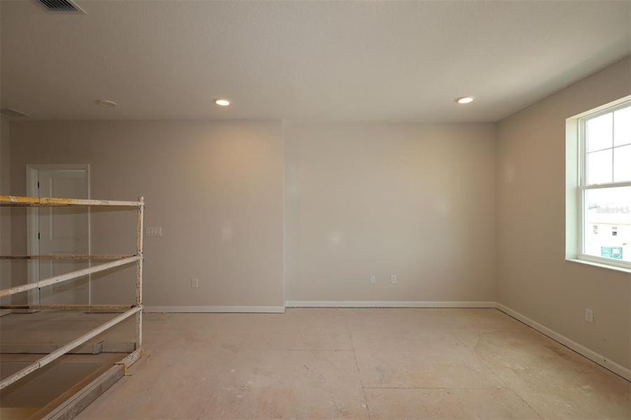 Spacious, unfurnished interior of a new home in Center Lake on the Park, St. Cloud (Image 9). Spacious, unfurnished interior of a new home in Center Lake on the Park, St. Cloud (Image 9).